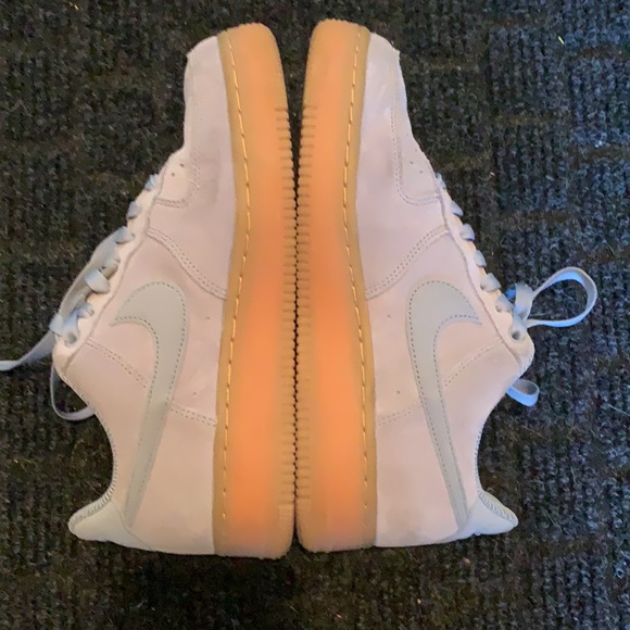 Blue Suede AF1 Gum Bottoms. Size 8 Women’s - Picture 3 of 5